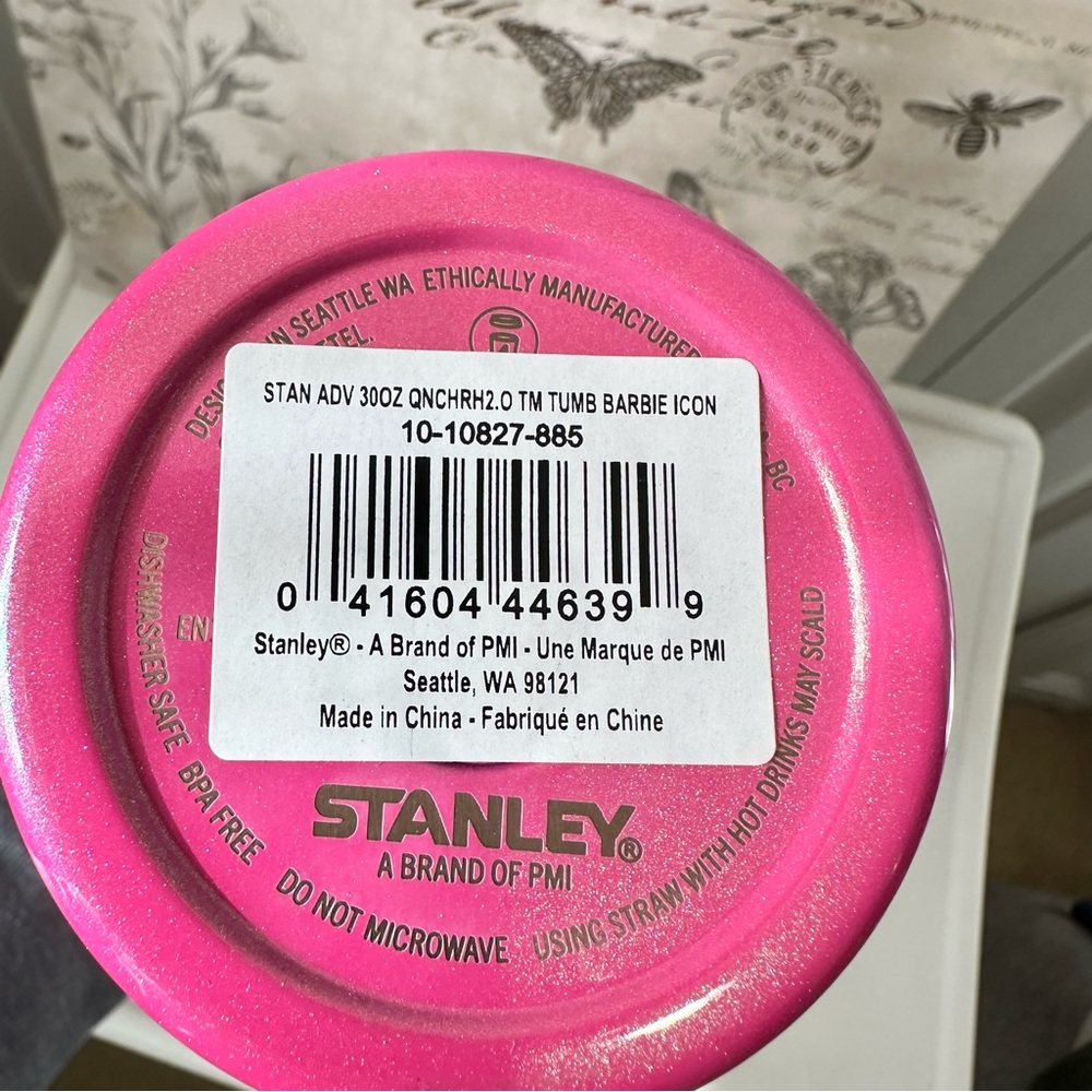 Stanley x Barbie Pink Icon 40oz Quencher Limited Edition Flowstate Tumbler - Picture 9 of 13